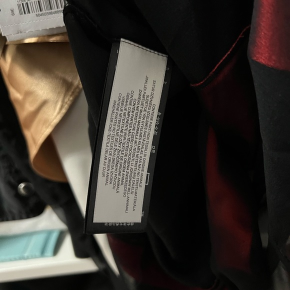 BURBERRY SILK TOP - Picture 7 of 14